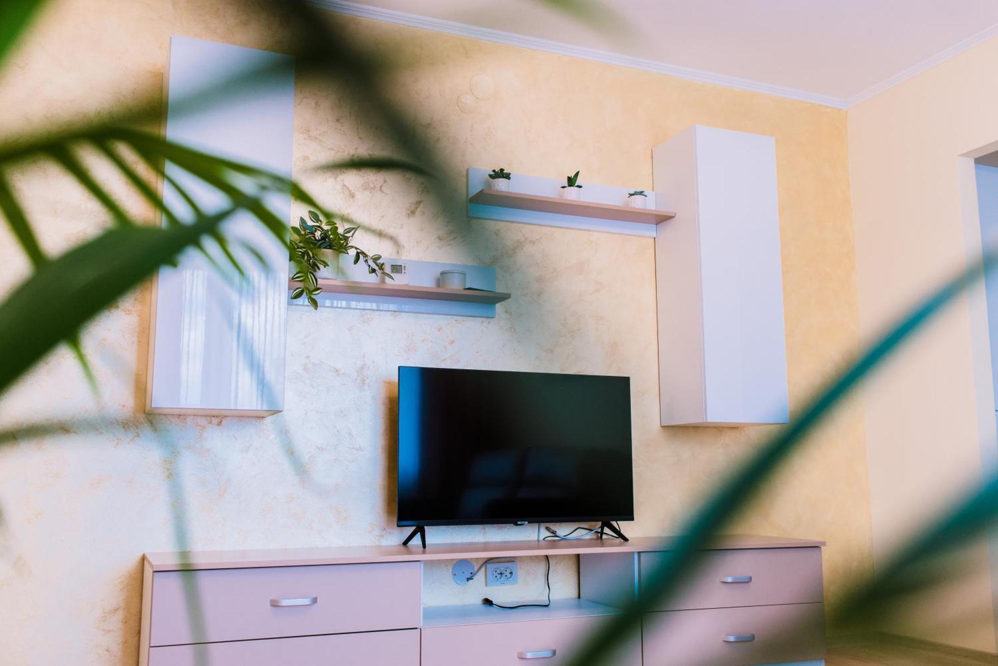 Central White Apartment Satu Mare Exteriör bild